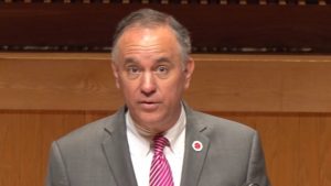 Universidad de Nueva York designa por primera vez a un rector latino