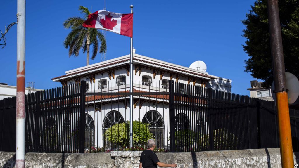 CANADA: Diplomáticos entablan demanda tras enfermarse en Cuba imagen