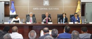JCE y partidos acuerdan solicitar al Gobierno fondos para celebrar primarias