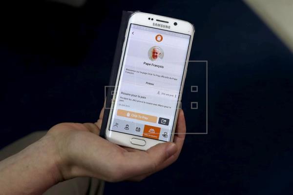 «Click to pray», la aplicación para rezar en línea que cautivó al papa imagen