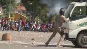 Haití continúa paralizado después de ocho días de violentas protestas