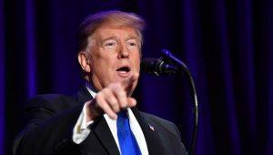 EEUU: Trump declarará una emergencia nacional para construir muro con México