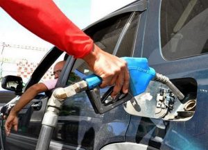 Las gasolinas aumentaron 4.50; bajaron el gasoil y Gas Licuado de Petróleo