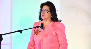 Cristina Lizardo llama mujeres a no limitarse y aspirar a cargos electivos Cristina Lizardo llama mujeres a no limitarse y aspirar a cargos electivos