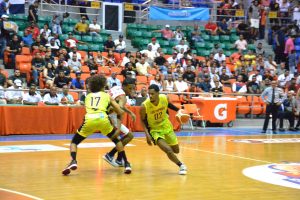 Cupes y Sameji empatan semifinal del basket de Santiago  