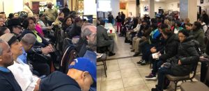 NUEVA YORK: Exigen rebajar servicios consulares e impuestos a los pasajes