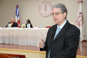 Huberto Bogaert considera un error identificar creatividad con inteligencia