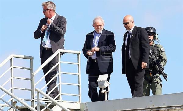 Lula asegura que demostrará su inocencia para honrar a su nieto muerto imagen