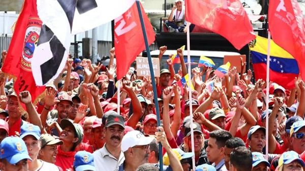 VENEZUELA: Miles chavistas rechazan «ataque cibernético»; UCV lo descarta imagen