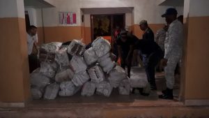 Armada de la RD decomisa 1.422 libras de presumible marihuana en isla Beata Armada de la RD decomisa 1.422 libras de presumible marihuana en isla Beata