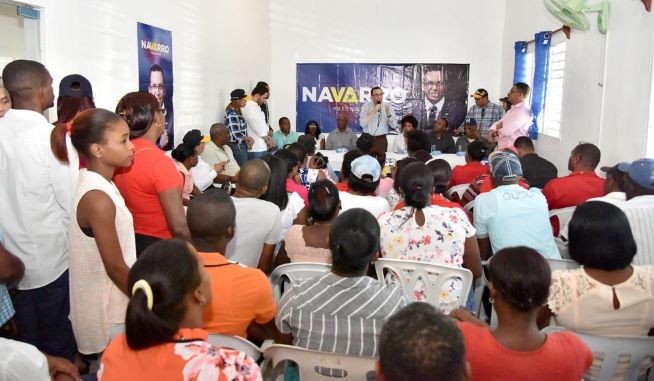 Navarro dice encabezaría gobierno enfocado en detalle vida de la gente imagen