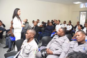 Procuraduría capacita 150 agentes del CESTUR en prevención de criminalidad 
