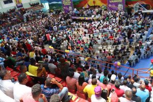 Leonel Fernández aboga por programa de emprendimiento para la juventud 