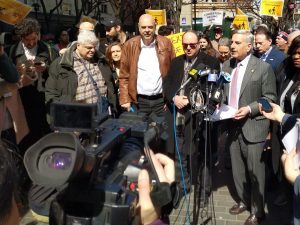 La tarifa de congestión enfrenta a funcionarios y activistas