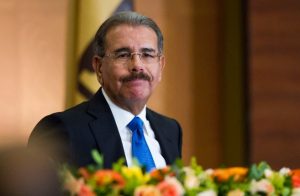 El presidente Medina lamenta la muerte del cantautor Anthony Ríos