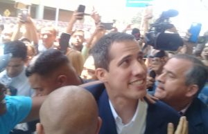 El líder opositor Juan Guaidó regresó este lunes; no fue arrestado El líder opositor Juan Guaidó regresó este lunes; no fue arrestado