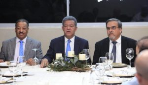 Leonel y 12 partidos coinciden reformar Constitución pone en riesgo democracia Leonel y 12 partidos coinciden reformar Constitución pone en riesgo democracia