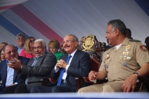 SANTIAGO: Presidente Danilo Medina encabeza desfile por Batalla 30 de Marzo SANTIAGO: Presidente Danilo Medina encabeza desfile por Batalla 30 de Marzo