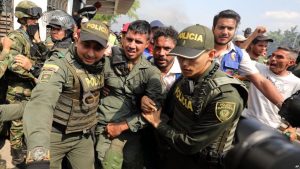COLOMBIA: Gobierno acoge a unos 1.000 exmilitares venezolanos