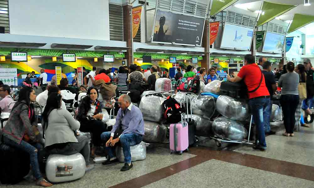 Cientos pasajeros varados aeropuertos por suspensión Boeing 737 Max 8 y 9 imagen