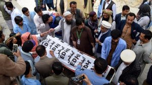 PAKISTAN: Al menos 20 muertos y 40 heridos tras atentado en un mercado