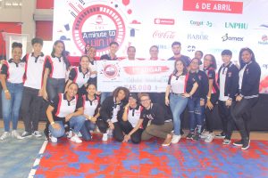 Estudiantes disfrutan «Yao a Minute to Win it 2019»