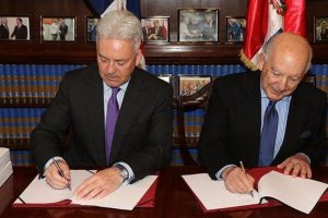 LONDRES: R. Dominicana firma pacto para resguardarse del Brexit