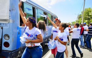 Abinader pide valorar labor voluntarios y servidores públicos en Semana Santa