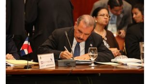 Medina llamó a «profunda reflexión» y evitar excesos durante Semana Santa Medina llamó a «profunda reflexión» y evitar excesos durante Semana Santa