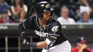 Eloy Jiménez conecta sus primeros dos cuadrangulares en las Mayores