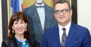 Embajadora EEUU visita «de cortesía» al Presidente del TSE y al Arzobispo de SD Embajadora EEUU visita «de cortesía» al Presidente del TSE y al Arzobispo de SD