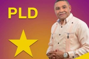 PUERTO PLATA: Abogado y comunicador presenta aspiraciones a diputado PLD