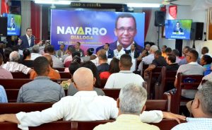 Precandidato Andrés Navarro asegura encabezará el gobierno de la familia Precandidato Andrés Navarro asegura encabezará el gobierno de la familia
