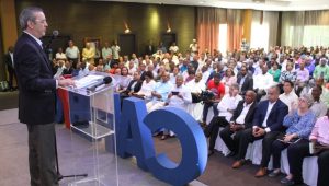 Luis Abinader asegura ganaría elecciones con más del 12%