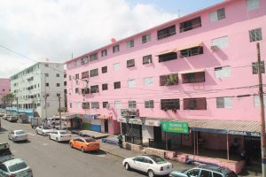 Alcalde del DN David Collado entrega remozamiento edificios de Puerto Isabela