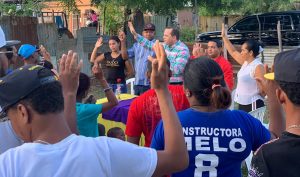 Manuel Crespo juramenta equipos de campaña en la provincia Peravia