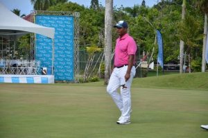 Santos y Guerra encabezan grupo Puerto Plata Open PGA Tour