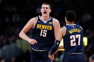 Denver avanza a semifinal del Oeste en la NBA