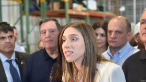 MIAMI: Fabiana Rosales desestima nuevas medidas contra su esposo