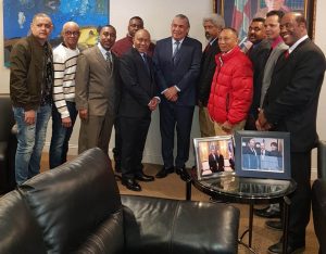 Cónsul dominicano en NY recibe a una delegación de reporteros gráficos