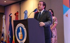 Paliza dice amenaza a jueces del TSE busca dar golpe de Estado institucional