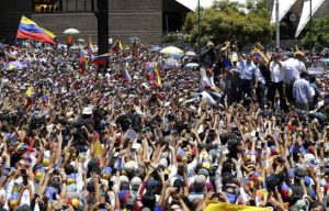VENEZUELA: El Gobierno y oposición miden fuerzas con marchas en Caracas VENEZUELA: El Gobierno y oposición miden fuerzas con marchas en Caracas