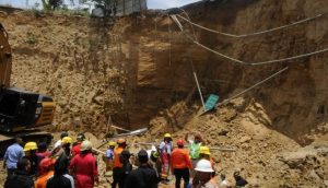 SANTIAGO: Se eleva a cuatro número de muertos en derrumbe construcción hotel