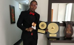 COLOMBIA: Exponente urbano R. Dominicana gana tres premios