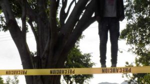 SJM: Hombre mata hijo a palos y cuelga cadáver de árbol porque su pareja lo dejó