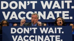 Nueva York adelanta la edad para los beneficiarios de vacunas del sarampión