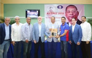 Superintendente de Bancos destaca compromiso con el deporte