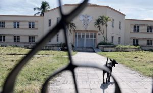 SAN CRISTOBAl: Reclaman concluyan remozamiento liceo musical SAN CRISTOBAl: Reclaman concluyan remozamiento liceo musical