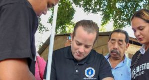 La oposición dominicana se moviliza en contra de eventual reelección de Medina