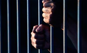 Condenan a 20 años de prisión a acusado de abusar sexualmente de dos hijas